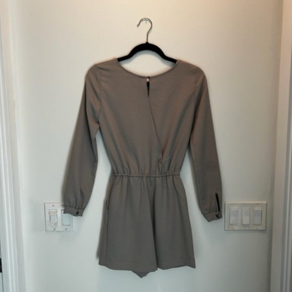 Wilfred Gringard Romper - Picture 2 of 2